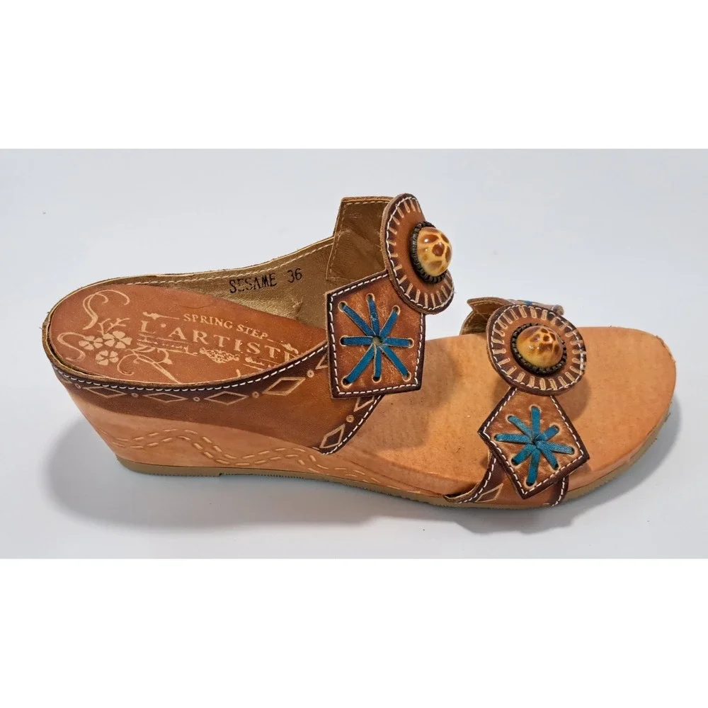 L'Artiste Spring Step Sesame Tan Leather Wedge Sandals Blue Embroidery Womens 36